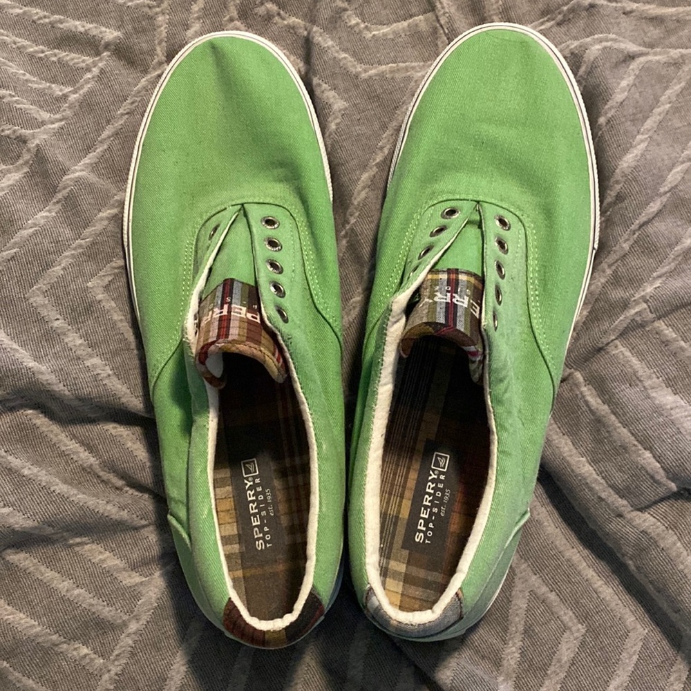 Sperry Top Sider casual tennis shoe